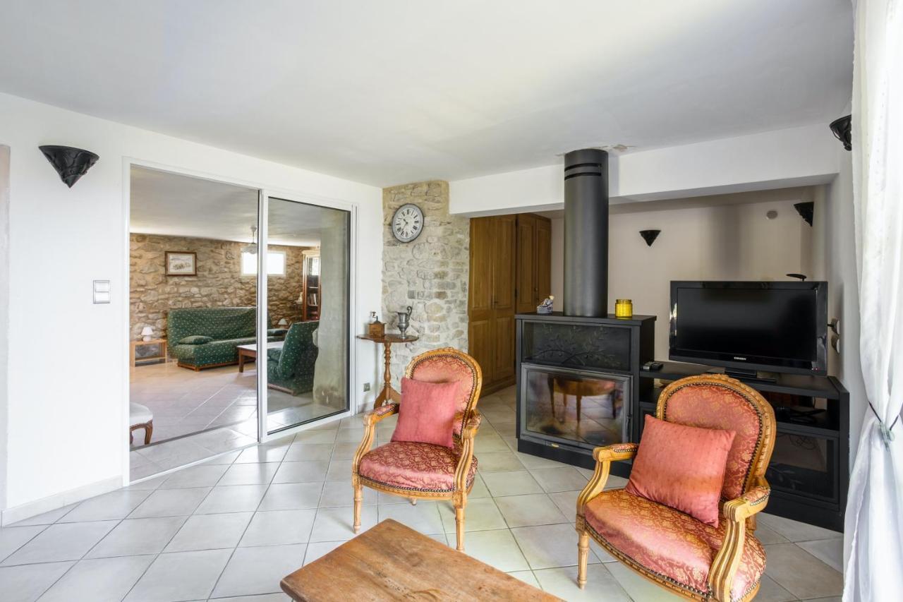 Villa Charmante A La Tour-D'Aigues Avec Piscine Privee Eksteriør bilde