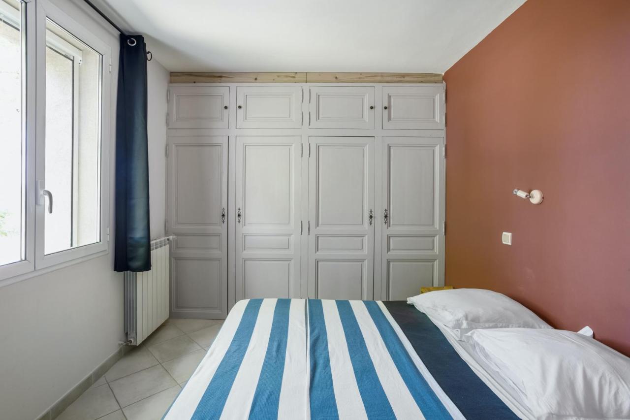 Villa Charmante A La Tour-D'Aigues Avec Piscine Privee Eksteriør bilde